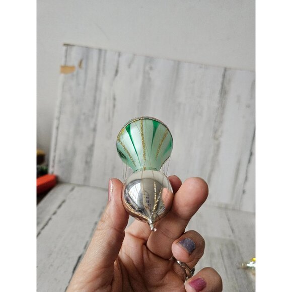 Vintage green Mercury glass Columbia hot air balloon tinsel ornament Xmas tree - Picture 11 of 11